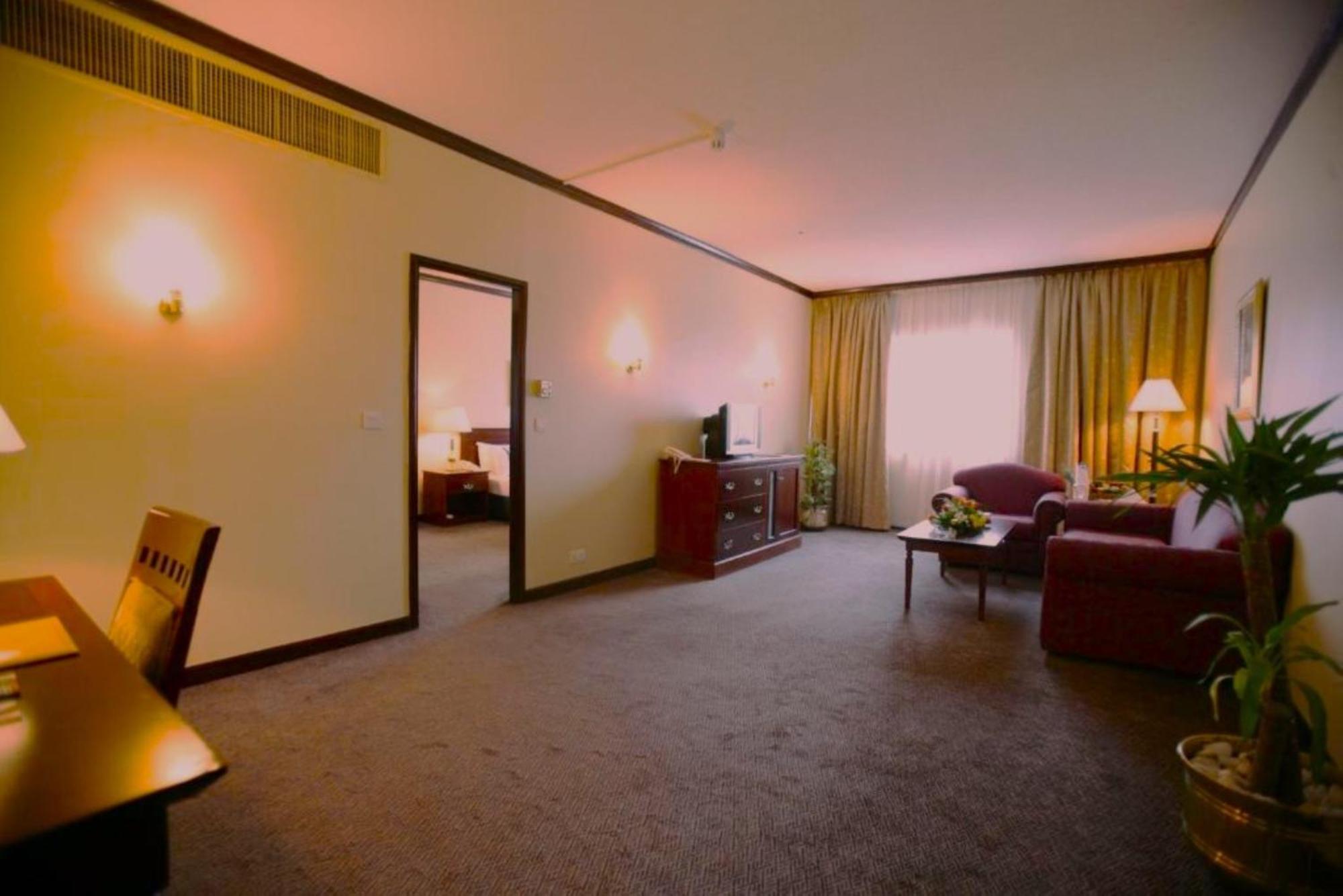 Rolla Suites Hotel -Former J5 Bur Dubai Hotel Eksteriør billede